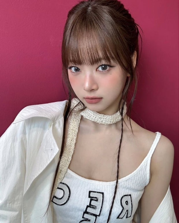 홍은채(르세라핌)