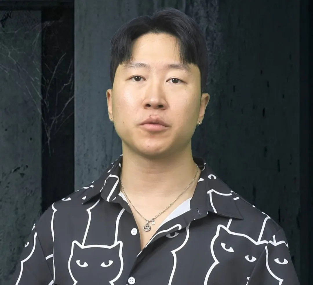 QR 남자