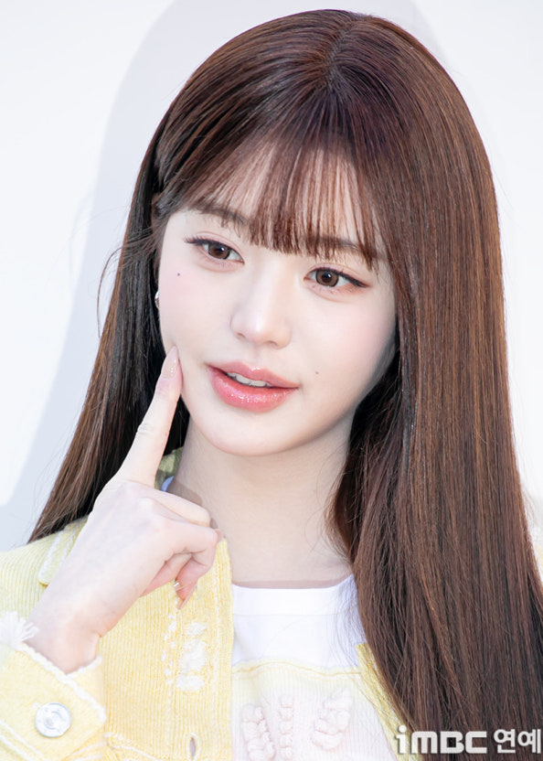 장원영(아이브)