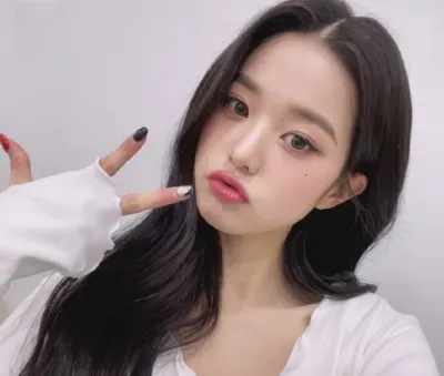예쁜게 생긴 아이돌(여/남돌)